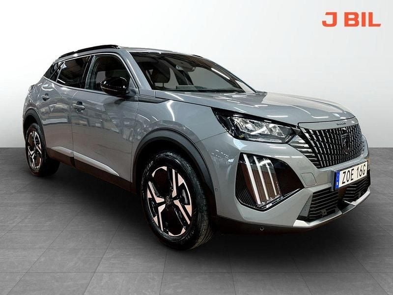 Grå Begagnad 2025 Peugeot 2008 Allure SUV | 279 000 kr (Lite dyr) - Bild 1/3