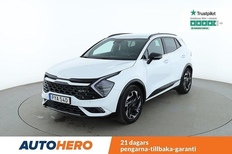 Vit Begagnad 2023 Kia Sportage GT-Line SUV | 380 000 kr (Bra pris) - Bild 1/4