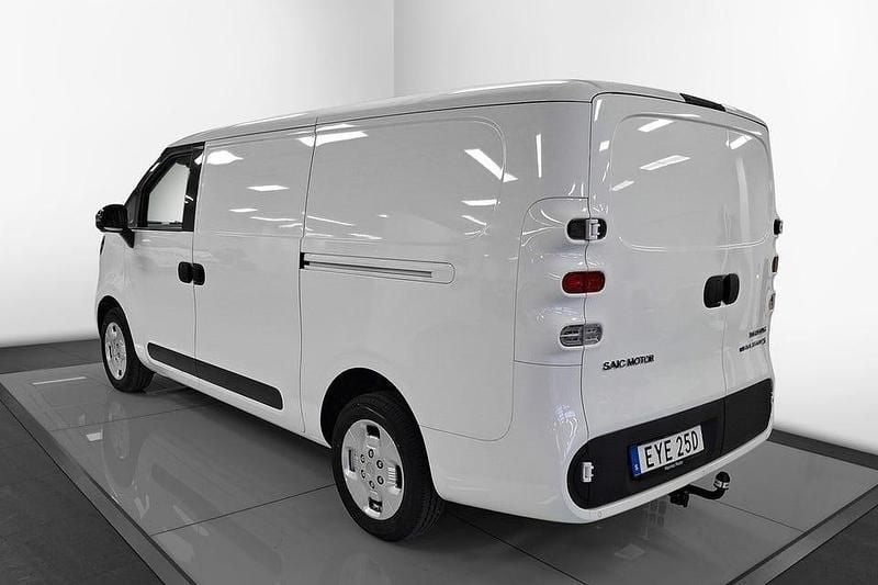 Begagnad Maxus eDeliver 5 119 kW (163 HK) 2024 Vit Van