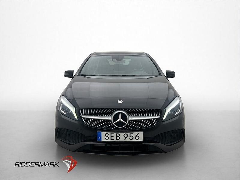 Begagnad Mercedes A180 Style 122 HK (89 kW) 2018 Svart Halvkombi