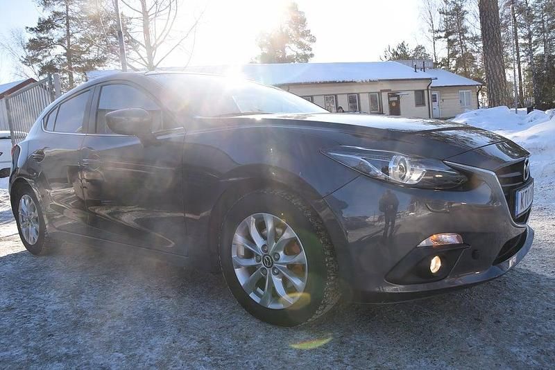 Begagnad Mazda 3 Inclusive 150 HK (110 kW) 2014 Grå met Halvkombi
