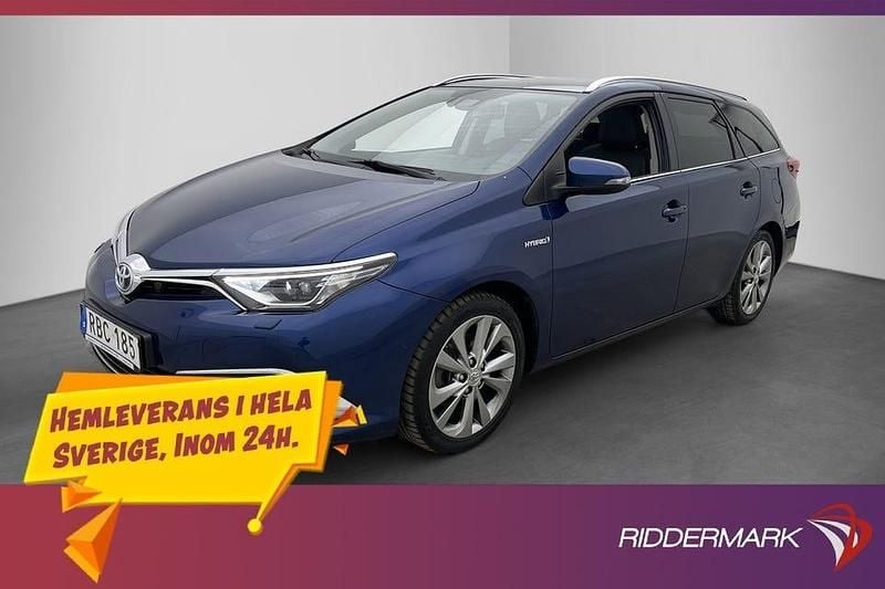 Mblå Begagnad 2015 Toyota Auris Hybrid Executive Kombi | 169 800 kr (Marknadspris) - Bild 1/3