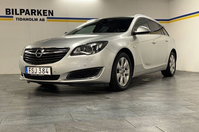 Grå Begagnad 2015 Opel Insignia Kombi | 99 900 kr (Marknadspris) - Bild 1/4