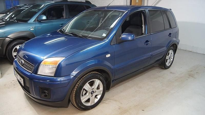 Begagnad Ford Fusion 80 HK (58 kW) 2007 Blå Halvkombi