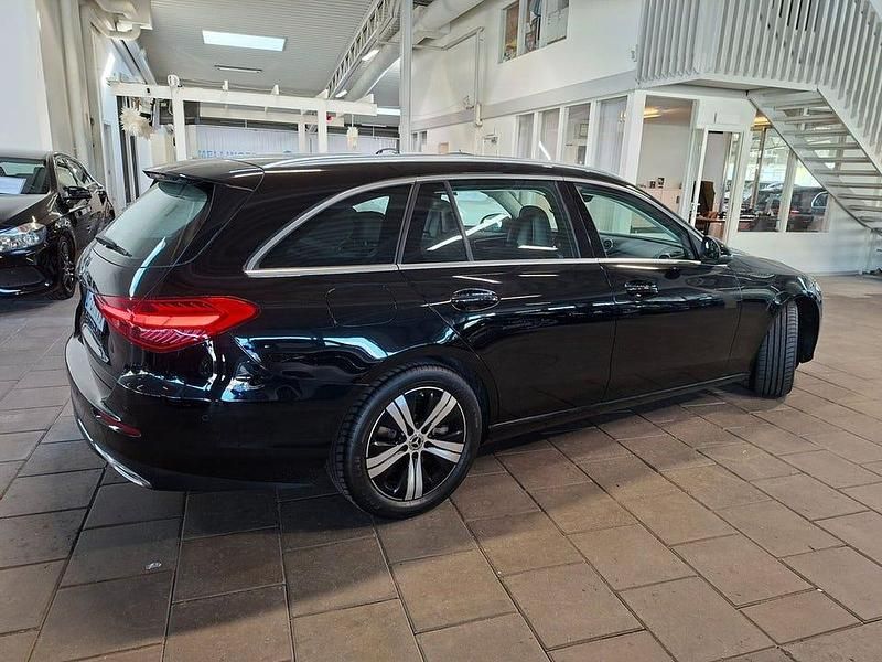 Begagnad Mercedes C200 Avantgarde 204 HK (150 kW) 2021 Svart Kombi