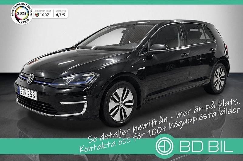 Begagnad VW e-Golf 100 kW (136 HK) 2018 Svart Halvkombi