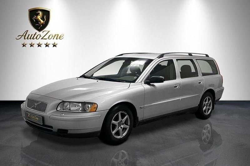 Begagnad Volvo V70 Business Edition 140 HK (102 kW) 2005 Grå Kombi