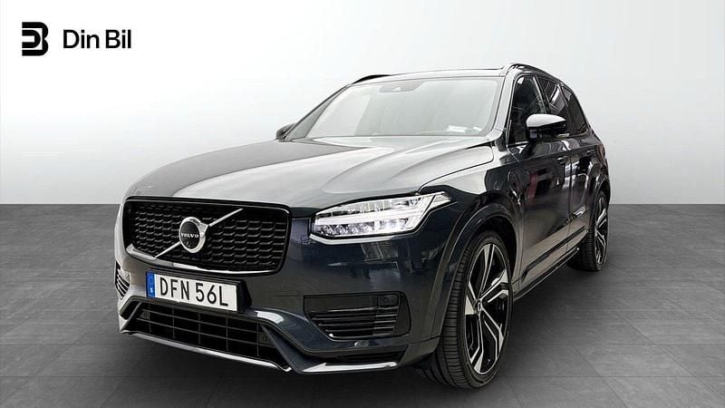 Grå Begagnad 2021 Volvo XC90 R-Design SUV | 589 900 kr (Marknadspris) - Bild 1/4