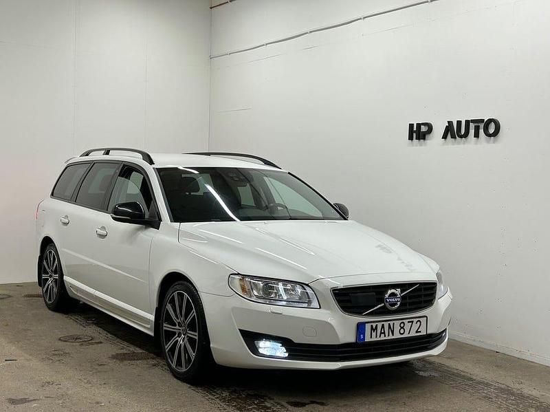 Vit Begagnad 2015 Volvo V70 Standard Kombi | 164 900 kr (Dyr) - Bild 1/4