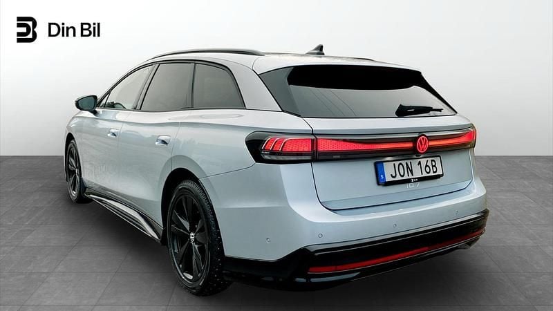 Begagnad VW ID.7 Pro 210 kW (286 HK) 2024 Silver Kombi