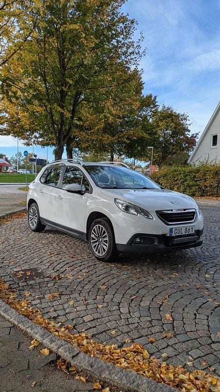 Vit Begagnad 2016 Peugeot 2008 SUV | 72 000 kr (Marknadspris) - Bild 1/4