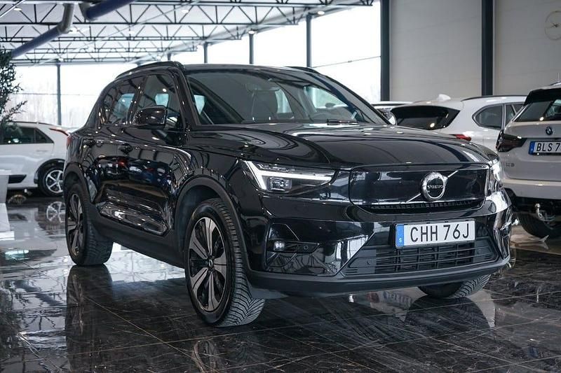 Begagnad Volvo XC40 Plus 169 kW (231 HK) 2022 Svart SUV