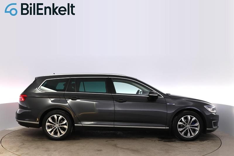 Begagnad VW Passat GTE 218 HK (160 kW) 2017 Grå Kombi