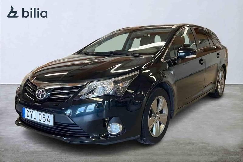 Blå Begagnad 2015 Toyota Avensis Kombi | 137 500 kr - Bild 1/1