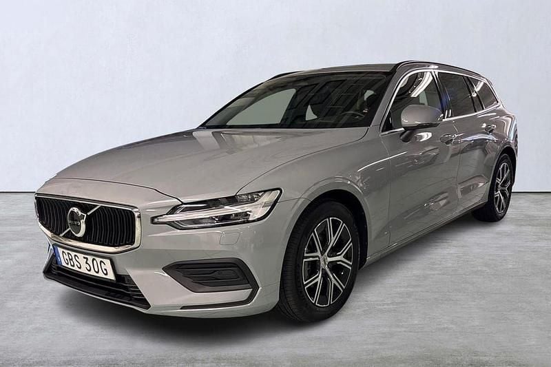 Grå Begagnad 2024 Volvo V60 Core Kombi | 349 900 kr (Bra pris) - Bild 1/4