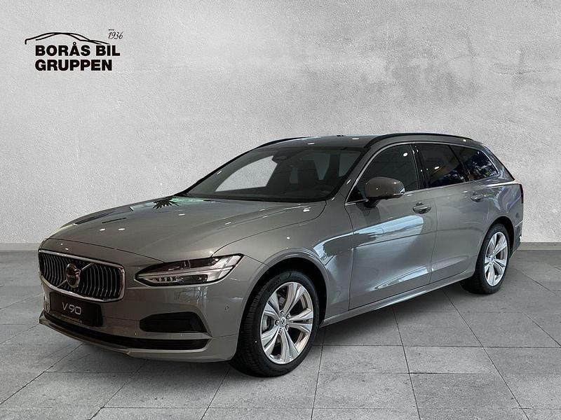 Grå Ny 2024 Volvo V90 Core Kombi | 439 000 kr (Marknadspris) - Bild 1/4