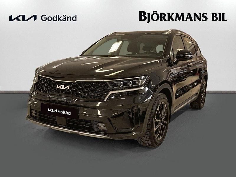 Grå Begagnad 2023 Kia Sorento SUV | 479 900 kr (Marknadspris) - Bild 1/4