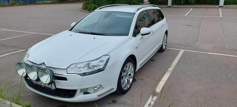 Vit Begagnad 2016 Citroën C5 Kombi | 102 000 kr (Marknadspris) - Bild 1/4