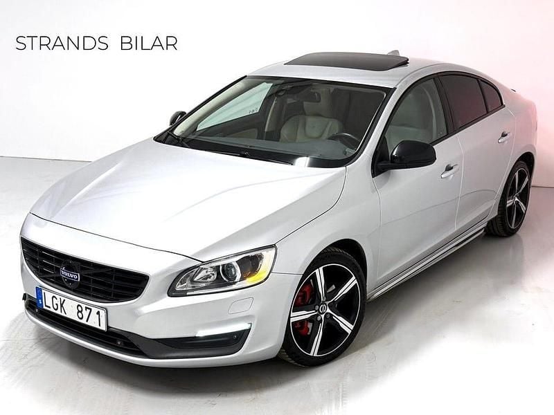 Begagnad Volvo S60 Summum 305 HK (224 kW) 2013 Silver Sedan