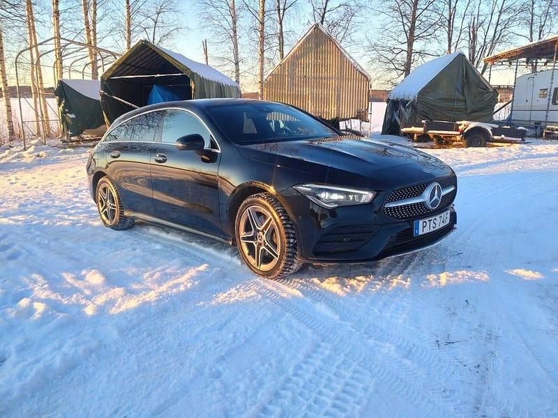 Begagnad Mercedes CLA250e Shooting Brake 218 HK (160 kW) 2022 Kombi