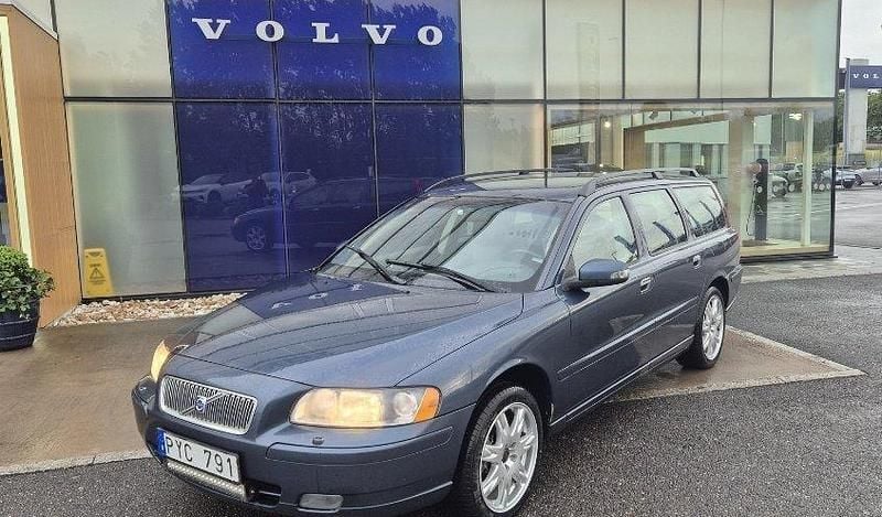 Blå Begagnad 2007 Volvo V70 Standard Kombi | 25 000 kr (Bra pris) - Bild 1/4