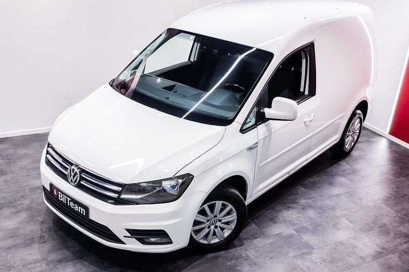 Begagnad VW Caddy 102 HK (75 kW) 2017 Vit Minibuss