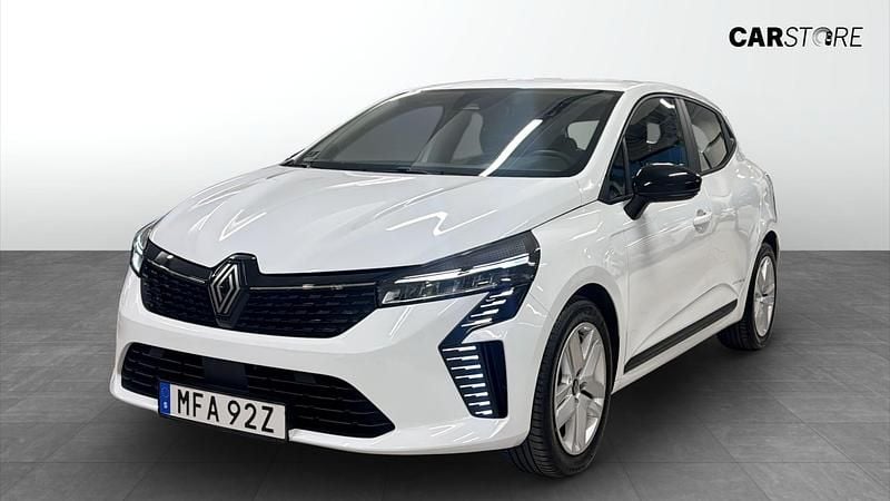 Vit (white) Begagnad 2024 Renault Clio V Evolution Halvkombi | 194 900 kr (Marknadspris) - Bild 1/4