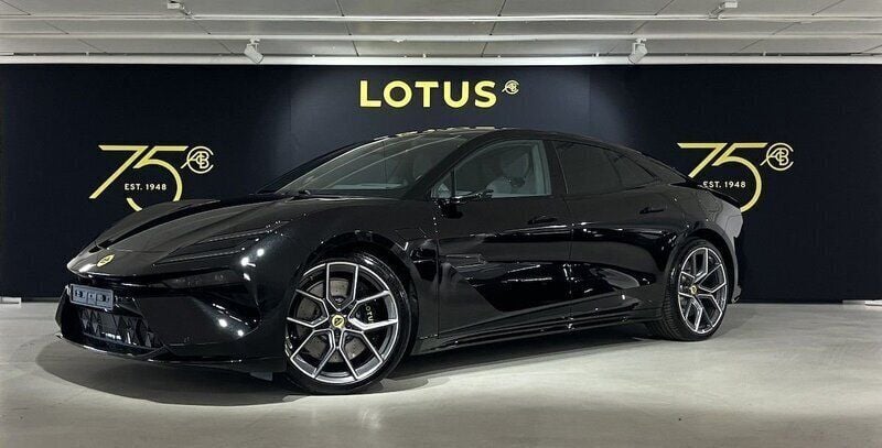 Svart Ny 2024 Lotus Emeya Halvkombi | 1 885 500 kr - Bild 1/4