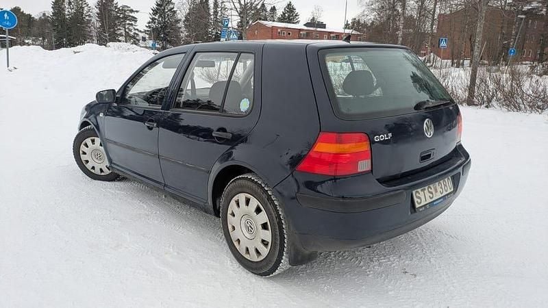 Begagnad VW Golf IV 75 HK (55 kW) 2002