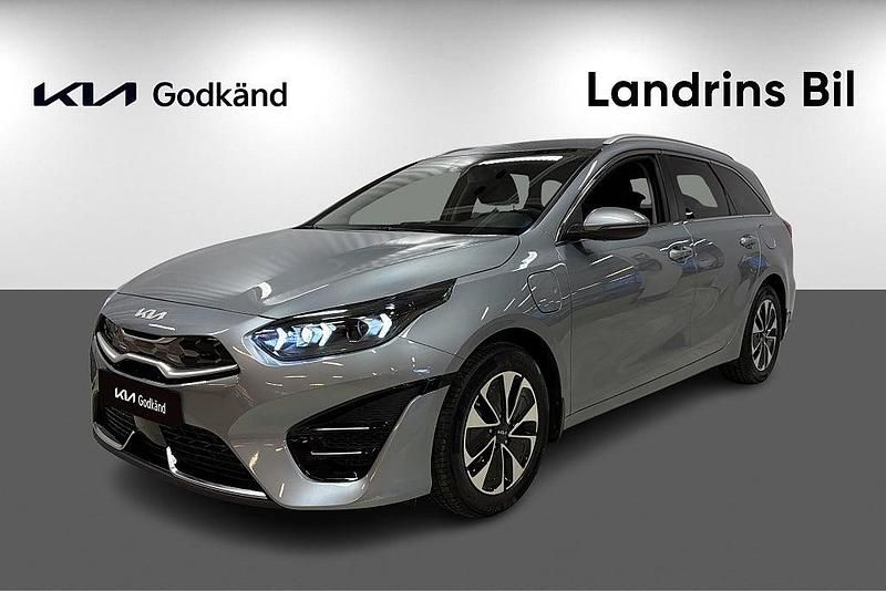 Grå Begagnad 2024 Kia Ceed Sportswagon Advance Kombi | 309 300 kr (Dyr) - Bild 1/4