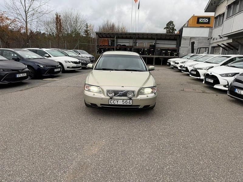 Ljusbrun Begagnad 2007 Volvo V70 Kinetic Kombi | 39 900 kr (Marknadspris) - Bild 1/4