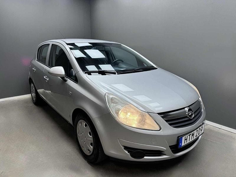 Grå Begagnad 2009 Opel Corsa Halvkombi | 19 900 kr (Bra pris) - Bild 1/4