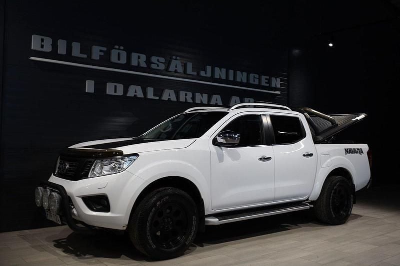 Vit Begagnad 2016 Nissan Navara Pickup | 239 000 kr (Marknadspris) - Bild 1/4