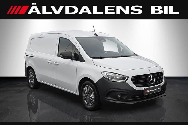 Vit Begagnad 2025 Mercedes Citan 110 Van | 319 900 kr (Bra pris) - Bild 1/4
