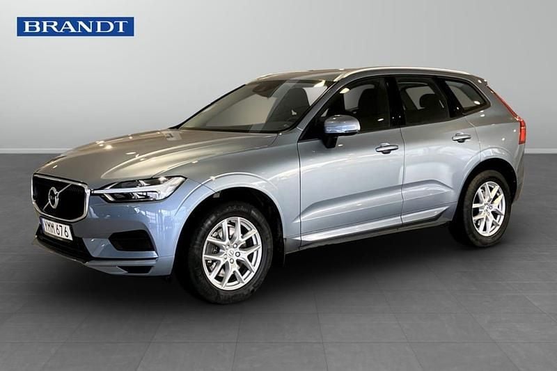 Ljusblå (blå) Begagnad 2019 Volvo XC60 Momentum SUV | 329 900 kr (Marknadspris) - Bild 1/4