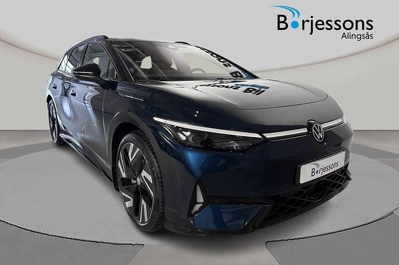 Blå Ny 2025 VW ID.7 GTX Sedan | 689 900 kr - Bild 1/4