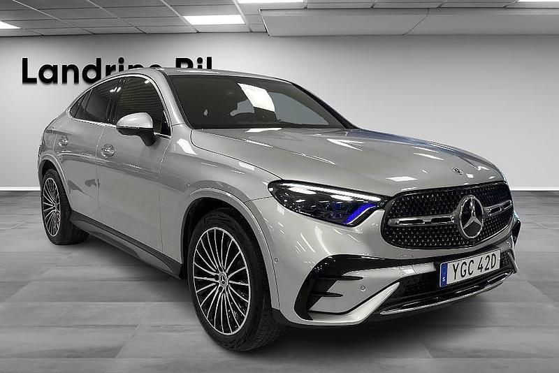 Begagnad Mercedes GLC300 Premium 269 HK (197 kW) 2024 Silver Sportkupé