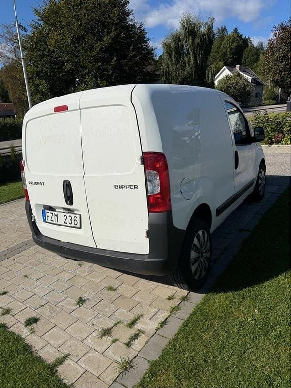 Vit Begagnad 2011 Peugeot Bipper Minibuss | 20 000 kr (Bra pris) - Bild 1/4