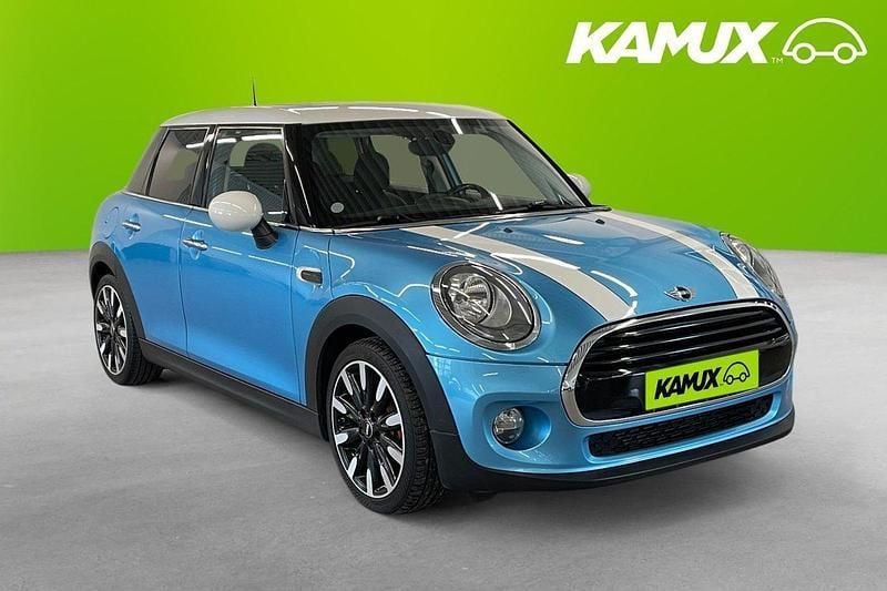 Blå Begagnad 2017 Mini Cooper Pepper Halvkombi | 124 800 kr (Marknadspris) - Bild 1/4