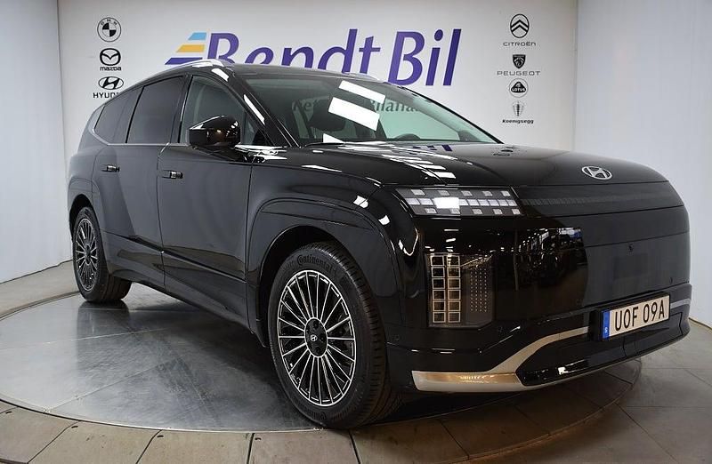Abyss black pearl Begagnad 2026 Hyundai Ioniq 9 SUV | 834 900 kr - Bild 1/3