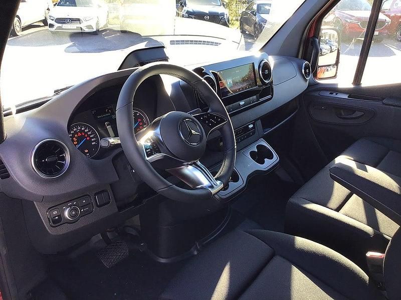 Ny Mercedes 420 110 kW (150 HK) 2025 Röd Pickup