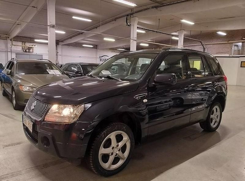 Begagnad Suzuki Grand Vitara 140 HK (102 kW) 2005 Svart SUV