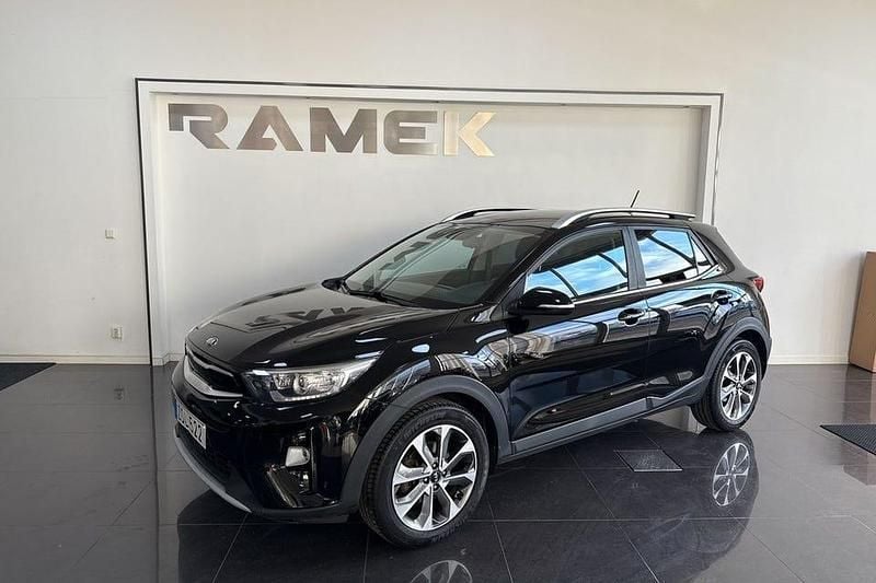 Svart Begagnad 2017 Kia Stonic Advance SUV | 124 000 kr (Marknadspris) - Bild 1/4