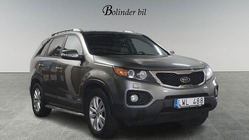 Grå Begagnad 2011 Kia Sorento EX SUV | 84 900 kr (Marknadspris) - Bild 1/4