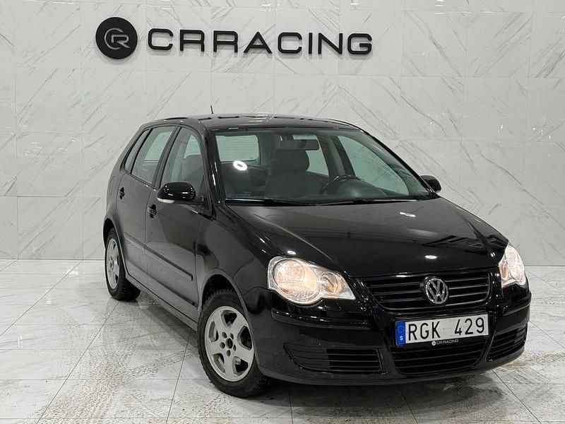 Svart Begagnad 2007 VW Polo Comfortline Halvkombi | 34 900 kr (Marknadspris) - Bild 1/4
