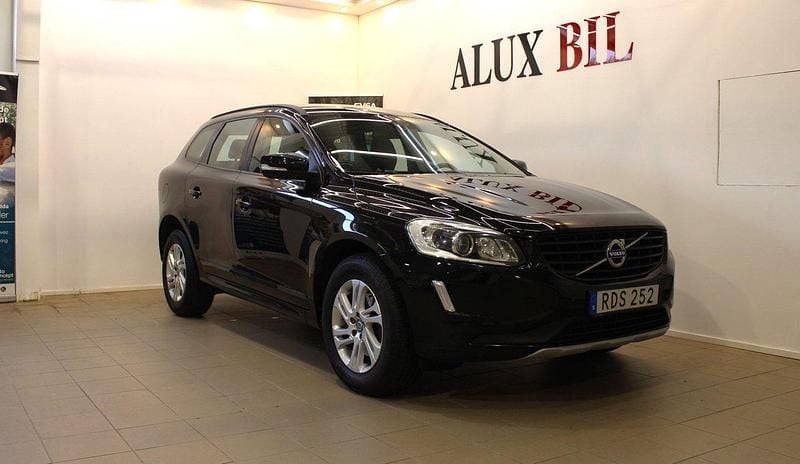 Svart Begagnad 2017 Volvo XC60 Standard SUV | 134 900 kr (Marknadspris) - Bild 1/4