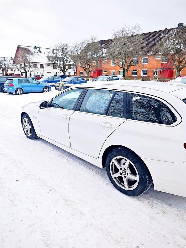 Begagnad BMW 520 190 HK (139 kW) 2016 Metallic Kombi