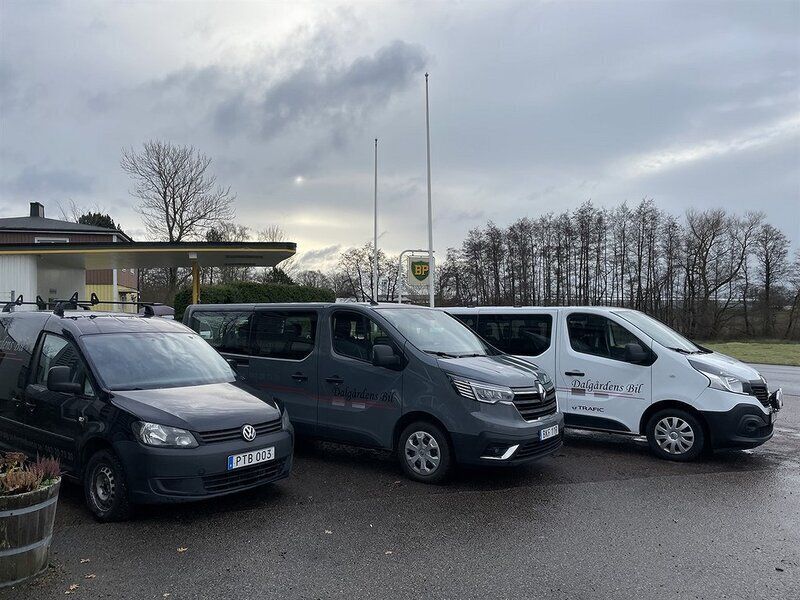 Begagnad Renault Trafic 150 HK (110 kW) 2014 Silver Minibuss