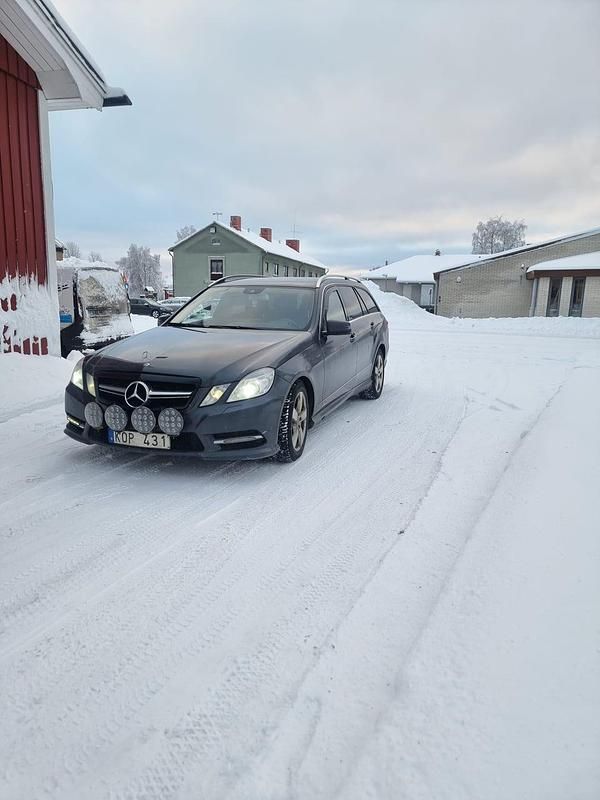 Begagnad 2013 Mercedes E250 Kombi | 110 000 kr (Bra pris) - Bild 1/1