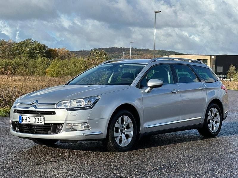 Silver Begagnad 2013 Citroën C5 Kombi | 79 900 kr (Marknadspris) - Bild 1/4